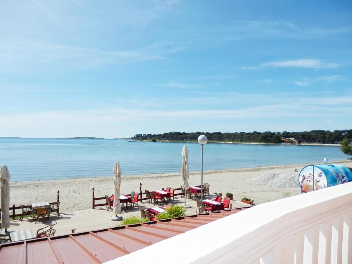 Idila Sea Front Apartments Medulin Exterior foto